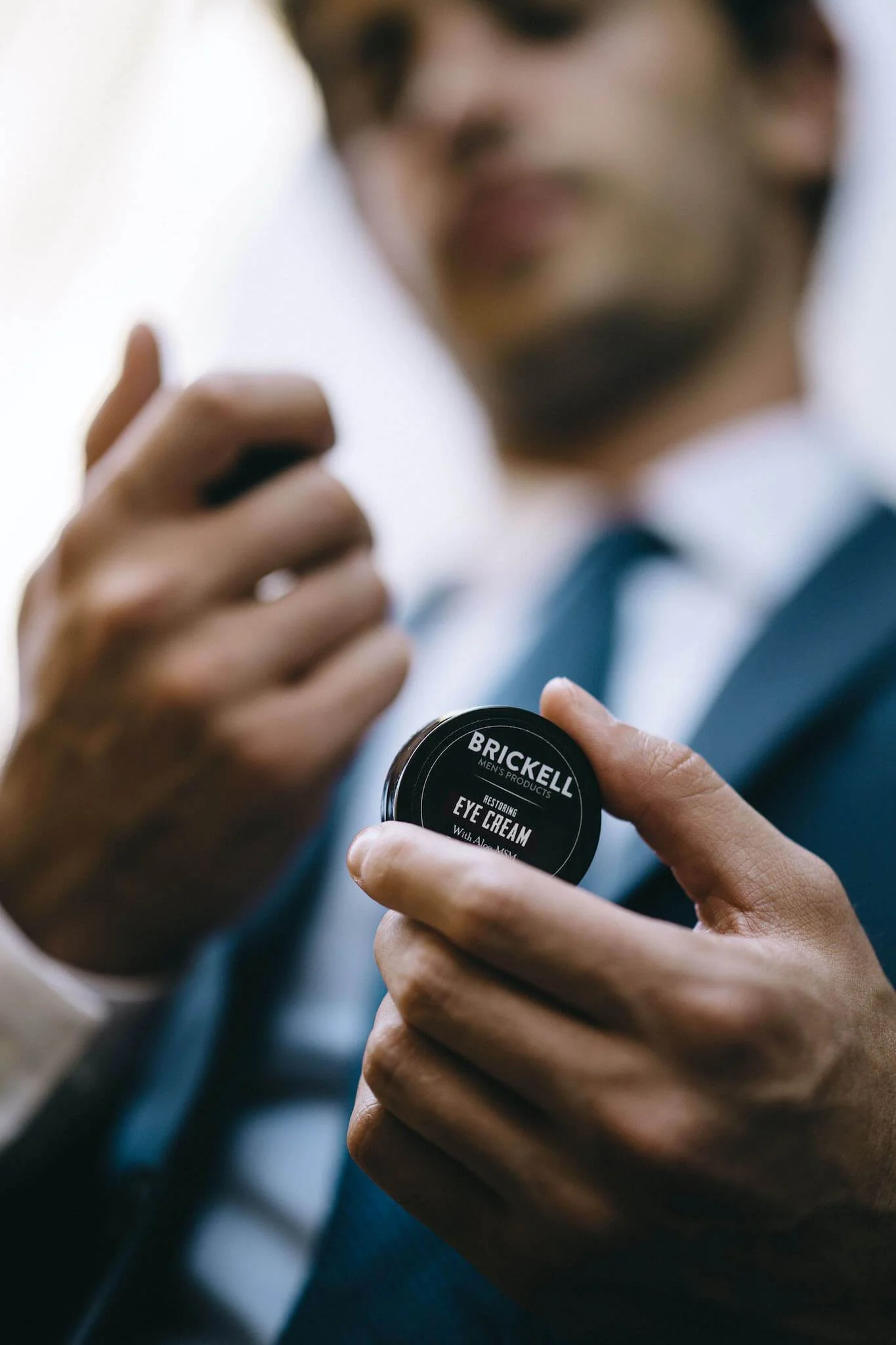 Restoring Eye Cream for Men - Image 3